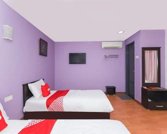 Super OYO 90345 Tm Hotel - Kuala Lumpur - Bedroom