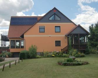 Ferienanlage Direkt am Beetzsee - Beetzseeheide - Edificio
