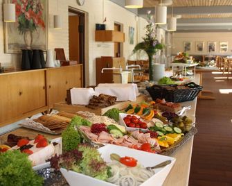 Løgumkloster Refugium - Ravsted - Buffet