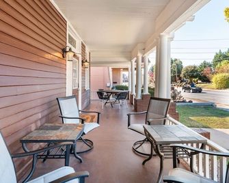 Relaxing 1bd/1bth Apt | 1.8 miles from Casino - Danville - Балкон