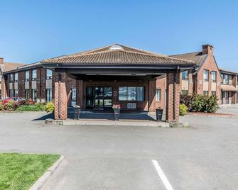 Comfort Inn Riviere-Du-Loup - Rivière-du-Loup - Building