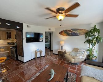Rock Ridge lll Close to everything - Vero Beach - Living room