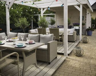 Domki Polanki 23 - Łeba - Patio