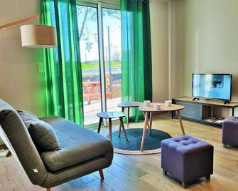 Le Cottage Duo Vigne Rouge Sauna Gaillac entre Albi-Toulouse & Les Cottages du Tarn - Brens - Salon