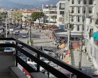 Set Arat Motel & Pansiyon - Akçay - Balkon