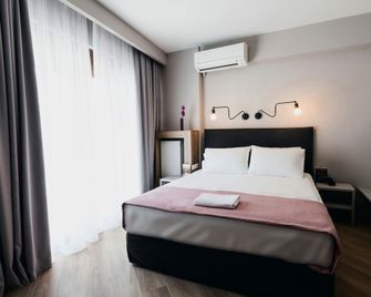 Bed In Athens - Athens