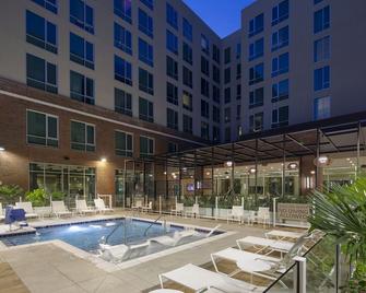 Residence Inn by Marriott Greenville Downtown - Greenville - Piscina