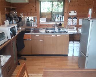 A guesthouse that rents out an entire building. It's a very pleasant place in the middle of nowhere. Please feel free to relax with your family and like-minded friends. - Kochi - Kitchen