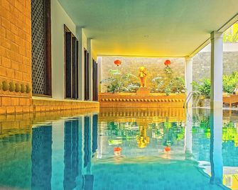 Little Hoi An . A Boutique Hotel & Spa - הוי אן - בריכה