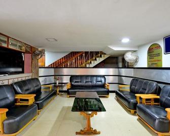 Hotel Yatrik, Galaxy - Deoghar - Лаунж