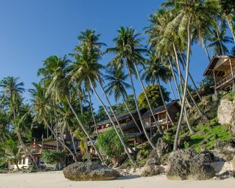 Freddies Santai Sumurtiga - Sabang