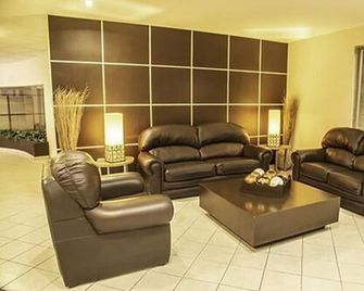 American Inn - Parral - Lounge