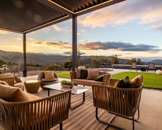Horizon by Yosemite Entire Villa - Mod/Luxury - Midpines - Balcon
