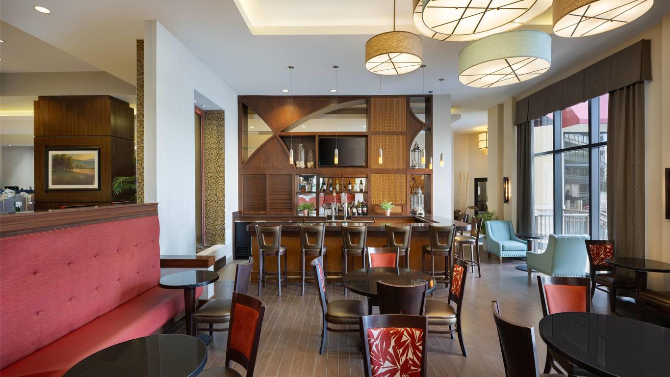 Ramada Plaza by Wyndham Orlando Resort & Suites Intl Drive