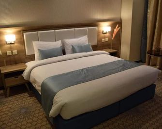 Glamour Inn Alnuzha - Jeddah - Bedroom