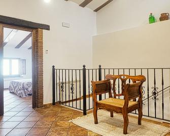 Casa Rural El Tranco Del Lobo - Casas de Ves - Balcon