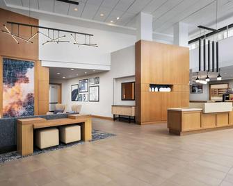 Hyatt Place Canton - Canton - Front desk