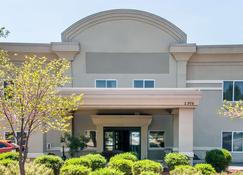 Quality Inn and Suites Ann Arbor Hwy 23 - Ανν Άρμπορ - Κτίριο