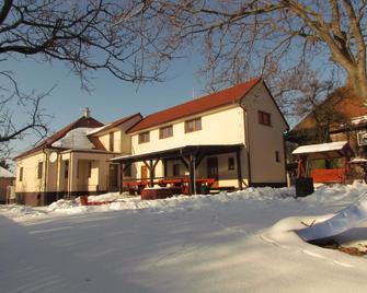 Ubytovanie V Súkromí Samuel - Myjava - Building
