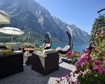 Hotel Rhodannenberg AG - Glarus - Patio