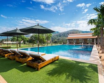 Mela Garden Retreat Cottage - Muak Lek - Pool