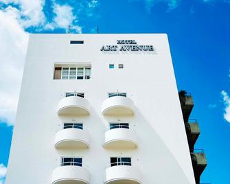 Hotel Art Avenue (Miyakojima) - Isla de Miyakojima - Edificio