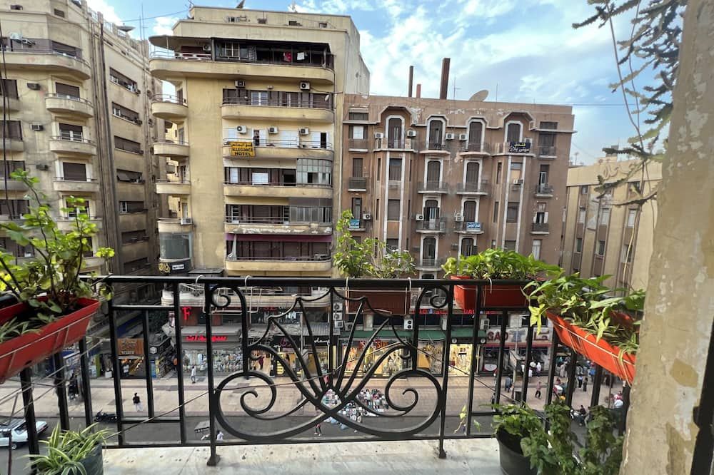 فندق ترافيلرز هاوس