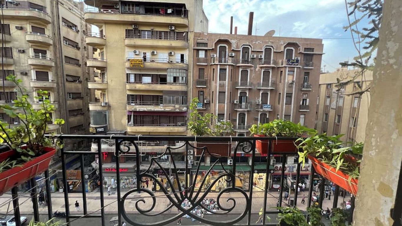 Travelers House Hotel