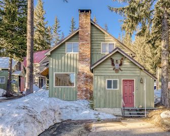 Cozy pine interior home in the heart of Government Camp - Government Camp - Edificio