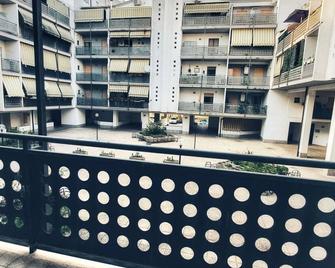 ççç Holiday Properties Terni Central ççç - Terni - Balcón