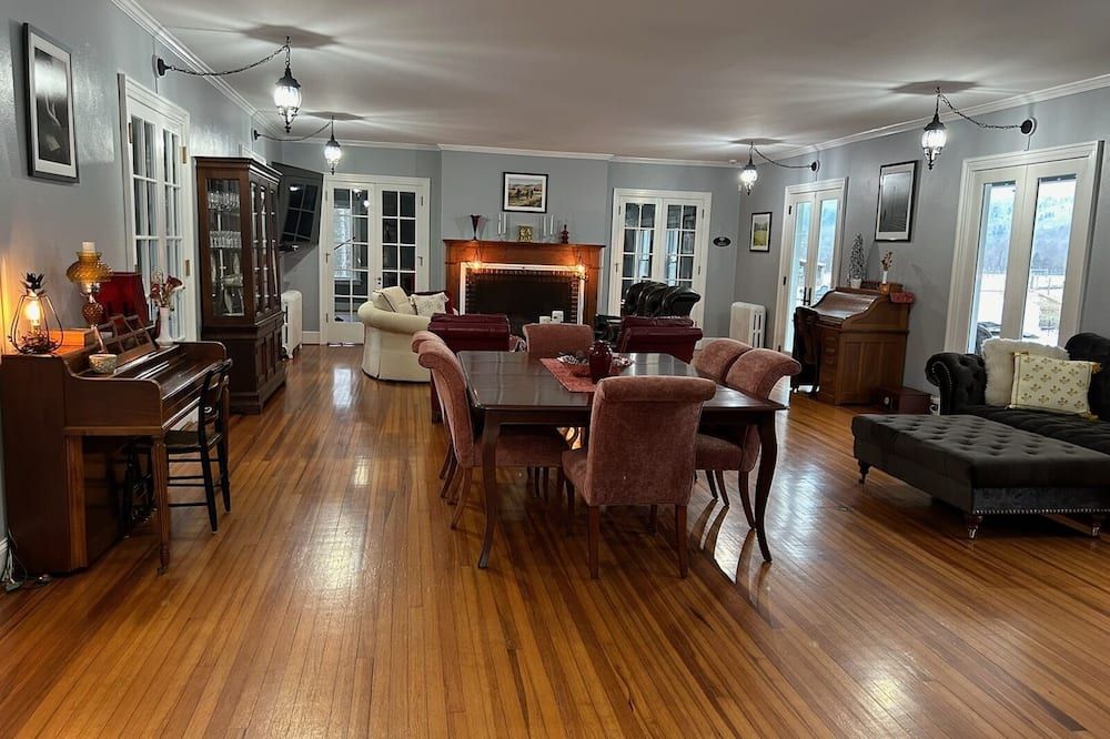 37 Oak Ridge House - Wellsboro