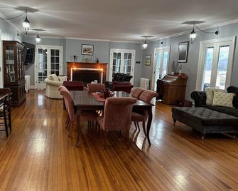 37 Oak Ridge House - Wellsboro