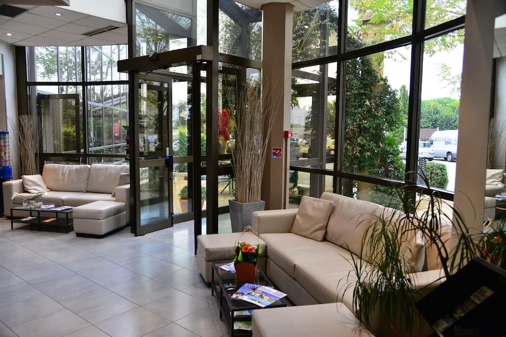 Aeroport Hotel - Parc Expo thumbnail 3