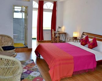 Seventh Heaven Inn Rishikesh - Rishikesh - Camera da letto