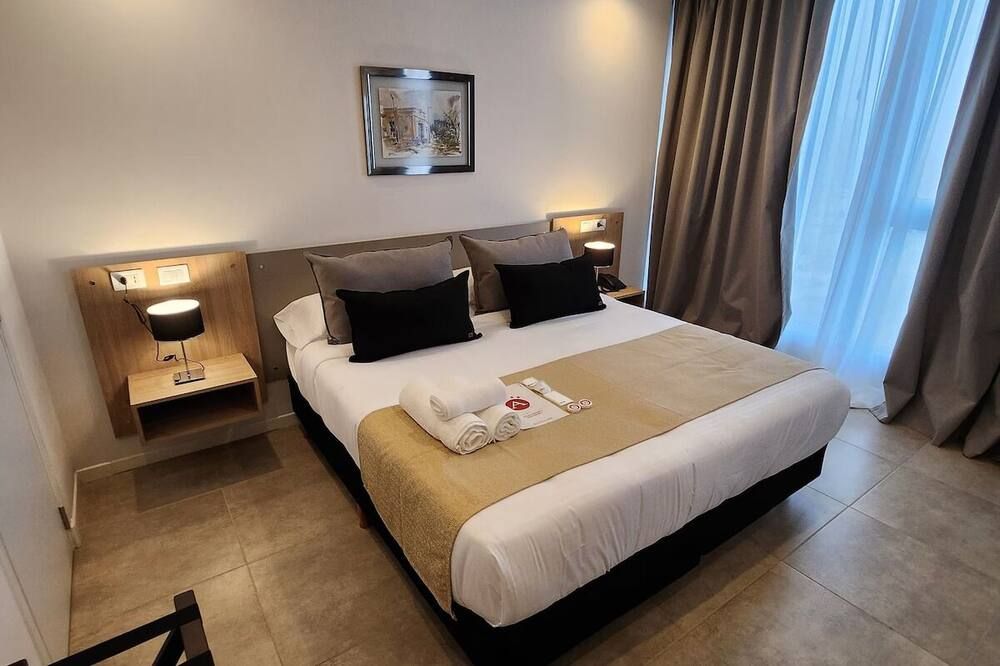 Comfortable Unit Near Plaza Alberdi With Breakfast Indoor And Outdoor Pools - Río Cuarto - Bedroom
