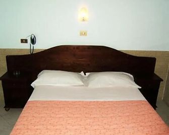 Vittorio Veneto - Napels - Slaapkamer