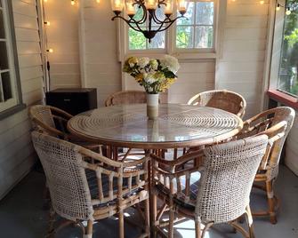 La Casita, The 1934 Tiny House - Laporte - Comedor