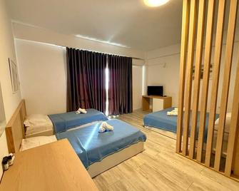 Hotel Stolis - Himare - Sypialnia