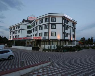 Adramis Termal Hotel - Edremit - Edificio