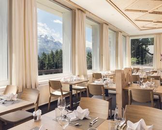 Hostel by Randolins - St. Moritz - Restauracja