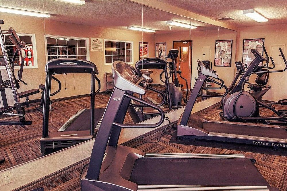 Birch Hill Suites - South Bend - South Bend - Gym