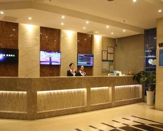 Greentree Inn East Tianyi Plaza Baizhuang Rd - Ningbo - Recepción