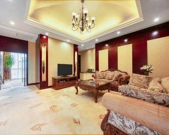 Grand Hoya Hotel - Qingdao - Sala de estar