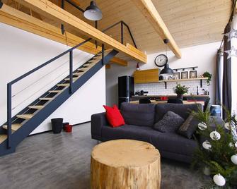 Apartmany Na Smrcku - Ujčov - Sala de estar