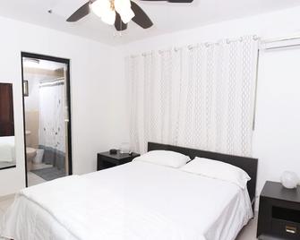 Your Home Away From Home in Santo Domingo! Great Location! - 산토도밍고 - 침실