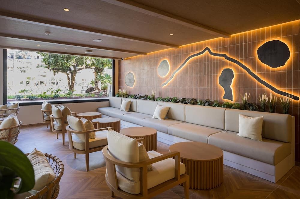 Radisson Resort & Residences Tenerife - Adults Only - פוארטו דה לה קרוס - טרקלין
