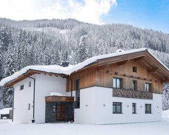 Chalet in Saalbach near Ski Lift - Saalbach - Bâtiment