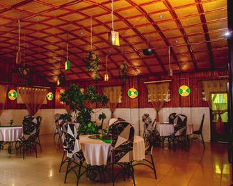 Gahahe Hills - Buyumbura - Restaurante