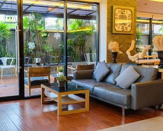 Baron Residence Bangkok - בנגקוק - סלון