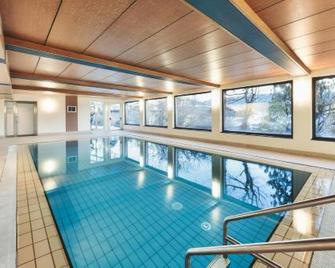 Hotel Gasthof Stern - Nova Ponente - Piscina
